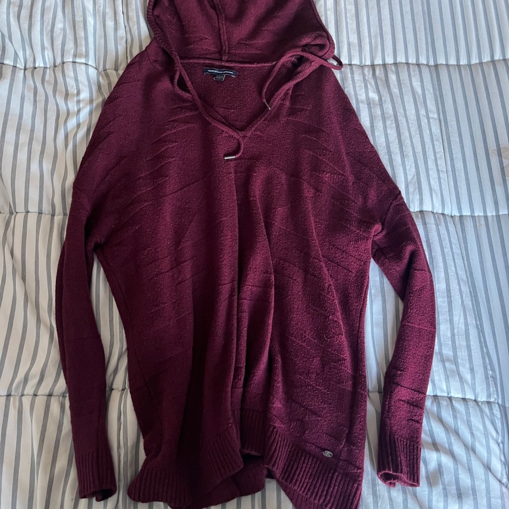 American Eagle Outfitters Maroon V-Neck Sweater
